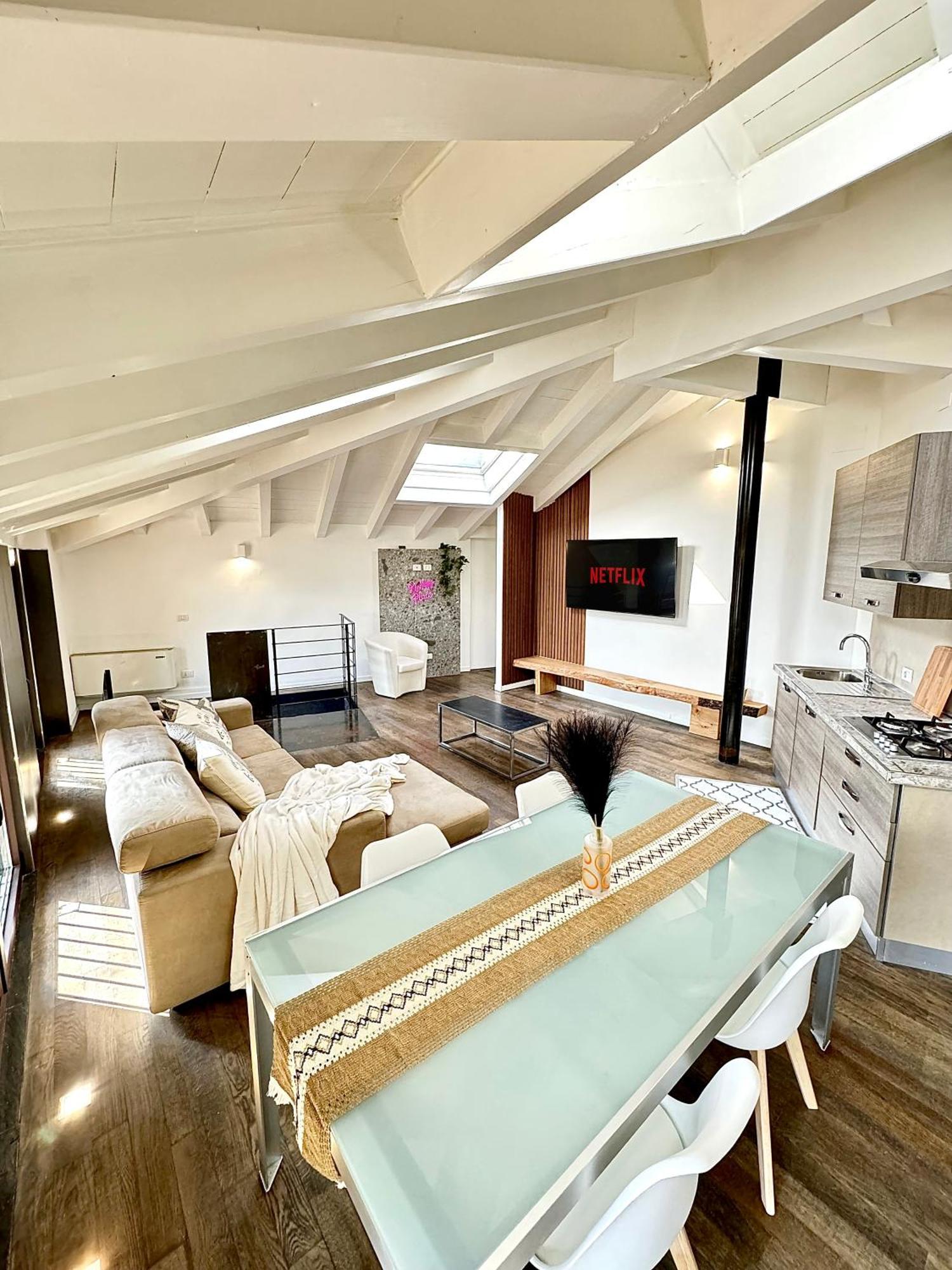 Bridge Apt Brescia - Netflix - Wifi Luaran gambar