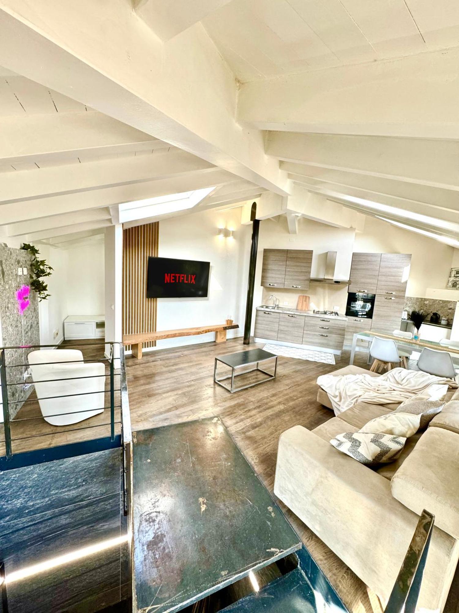 Bridge Apt Brescia - Netflix - Wifi Luaran gambar