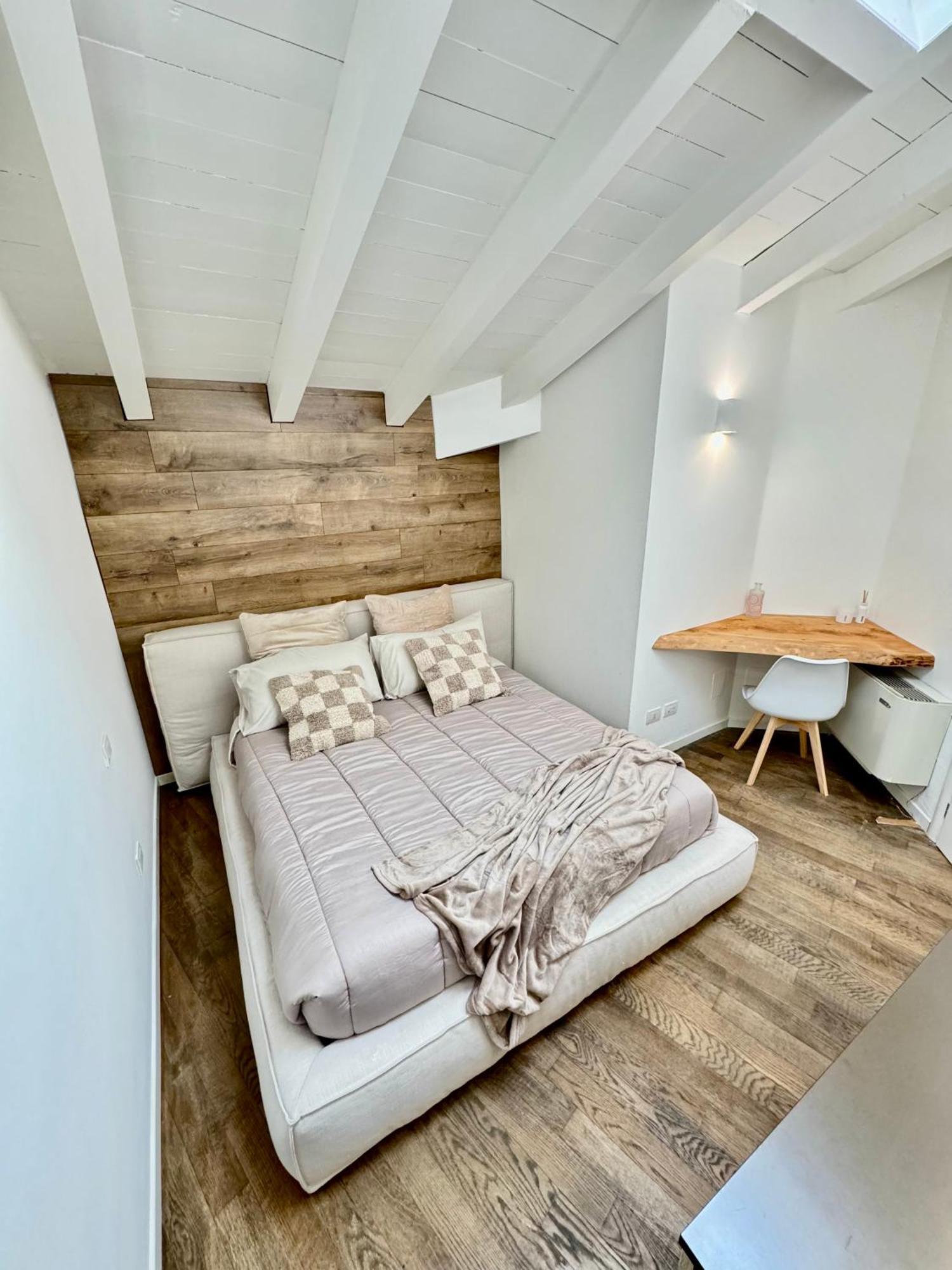 Bridge Apt Brescia - Netflix - Wifi Luaran gambar